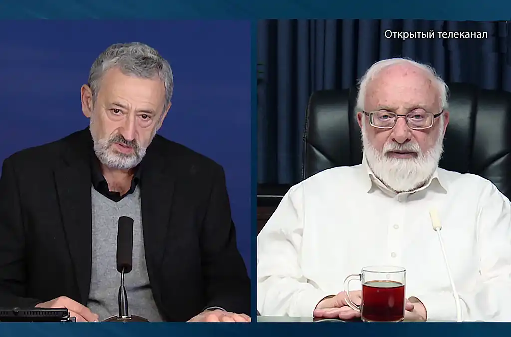 Добро и зло приемли равнодушно